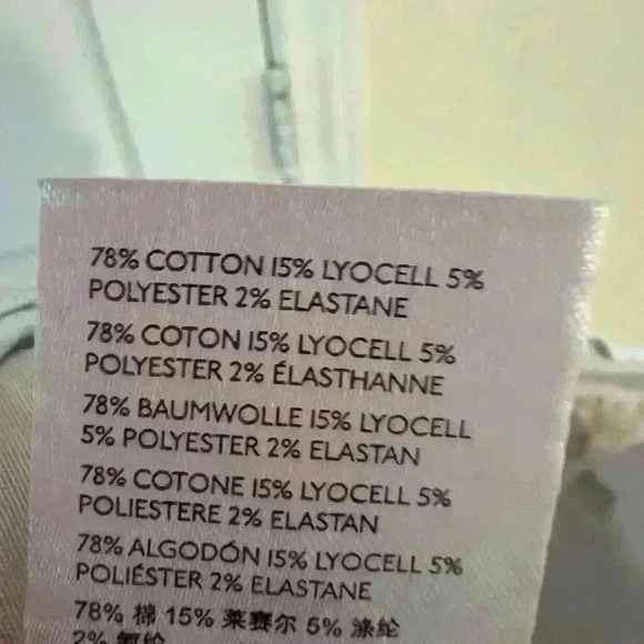 Free People Distressed stretchy skinny jeans,ankle cropped- Size 29R- EUC - Picture 3 of 5